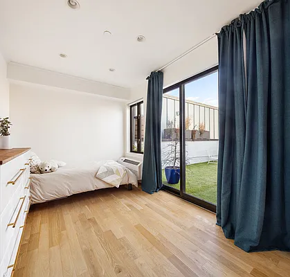 Sold by Compass | media 8