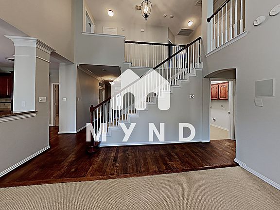 2nd image of 3417 Fountainbleau Ln