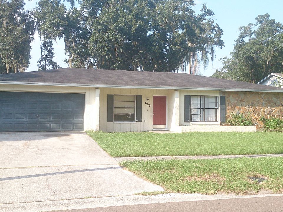 1st image of 606 Sandy Creek Dr