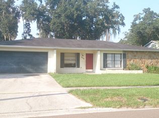 606 Sandy Creek Dr, Brandon, FL 33511