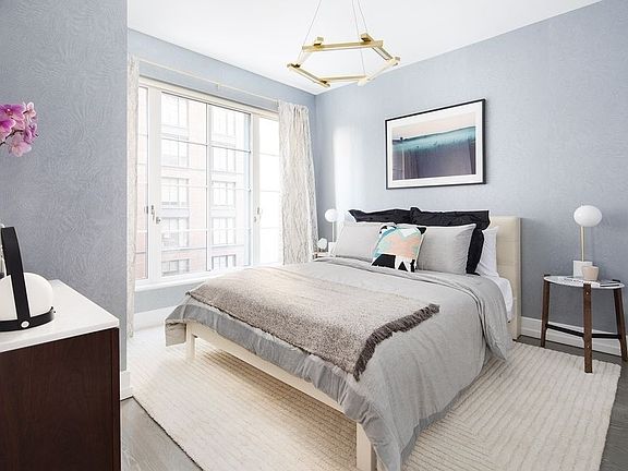 4th image of 70 Charlton St APT 18D