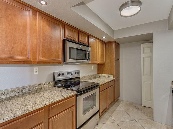 4th image of 8500 E Indian School Rd Unit 221