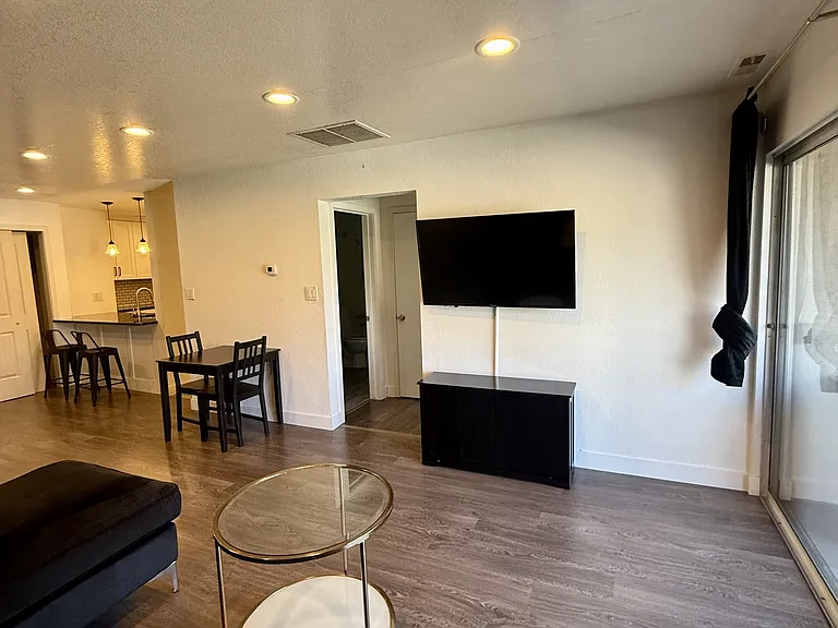 110 S 800 E #1-204-1 — Photo 15