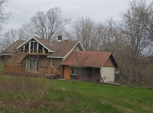 107 N Indiana St, Hazleton, IN 47640