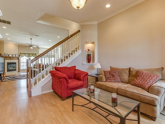 3rd image of 12913 Jaymel Ln