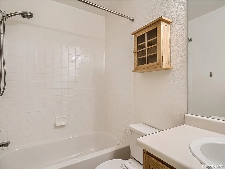 9959 Sydney Ln — Photo 8