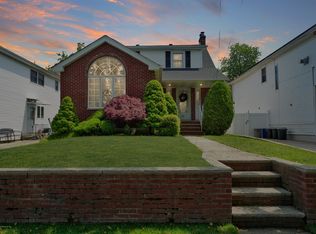 65 Brookfield Ave, Staten Island, NY 10308