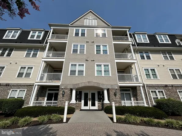 2500 Waterside Dr Unit 316, Frederick, MD 21701