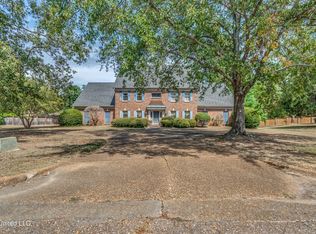 26 Wimbledon Dr, Jackson, MS 39211