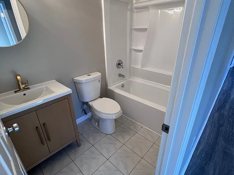 441 Manville Rd #4 — Photo 12