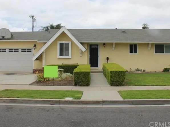 11455 Pine Tree Ln, Stanton, CA 90680