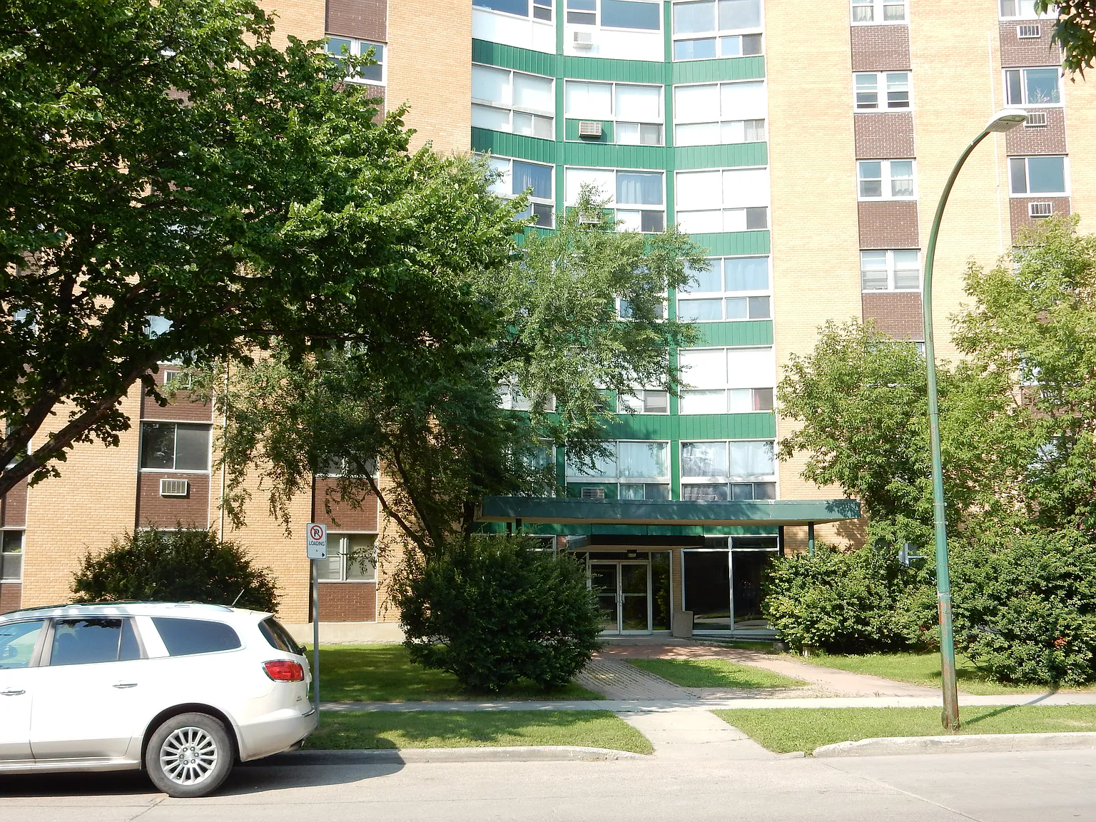 611 Jefferson Avenue — Photo 3