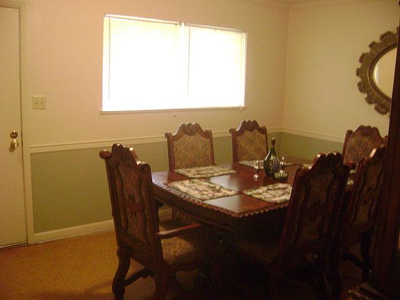 2nd image of 1402 Boyd Ave