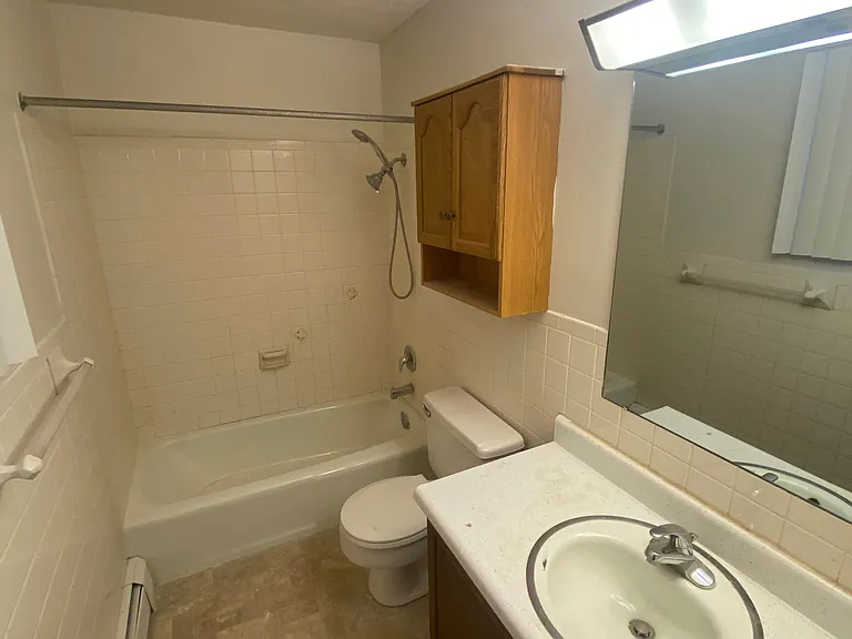 1133 G St #9 — Photo 4