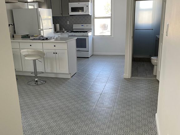 3rd image of 2133 E 38th St Floor 2