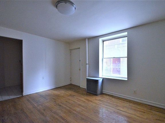 5th image of 226 W 242nd St #4G