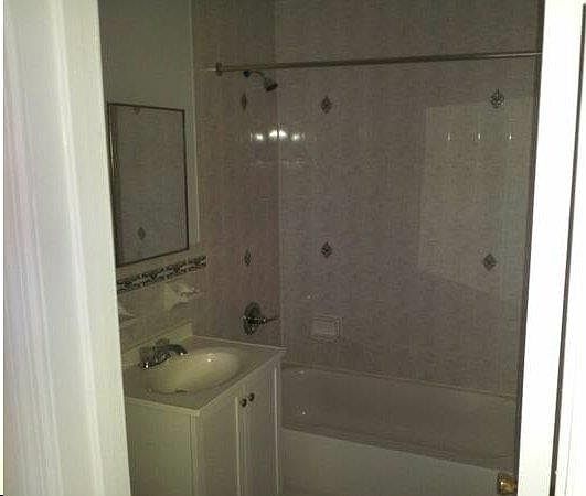 2nd image of 225 Beach 31st St #3