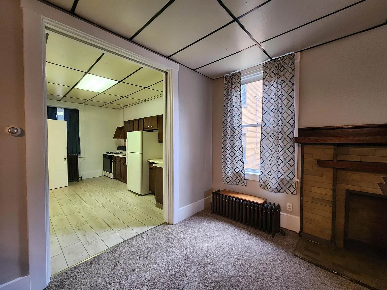 1 bed, $1,000 — Photo 4