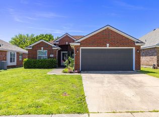 133 Tomahawk Dr, Greenville, TX 75402