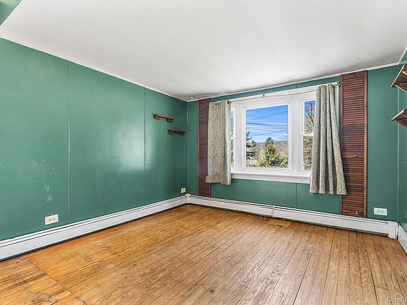 5th image of 39 Wawanda Avenue