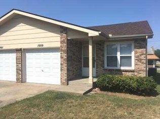 1009 S Lexington Ave, Springfield, MO 65802