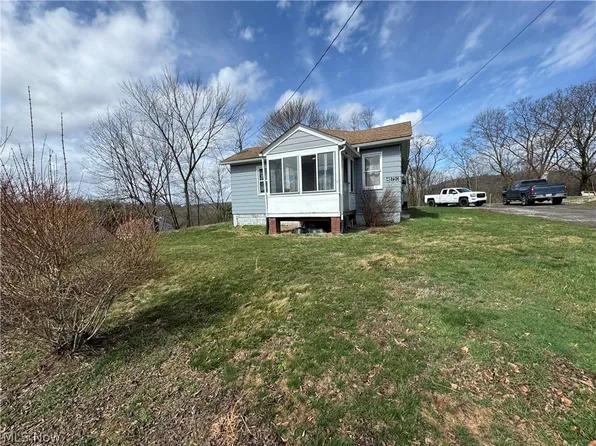 48750 Bloomfield Rd, East Liverpool, OH 43920