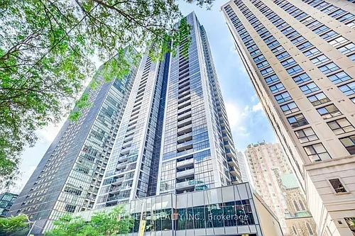 28 Ted Rogers Way #1802 Photo 1