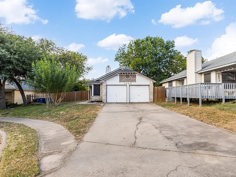 1803 Heatherglen Ln — Photo 41