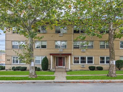 6817 N Ozark Ave APT 1D, Chicago, IL, 60631