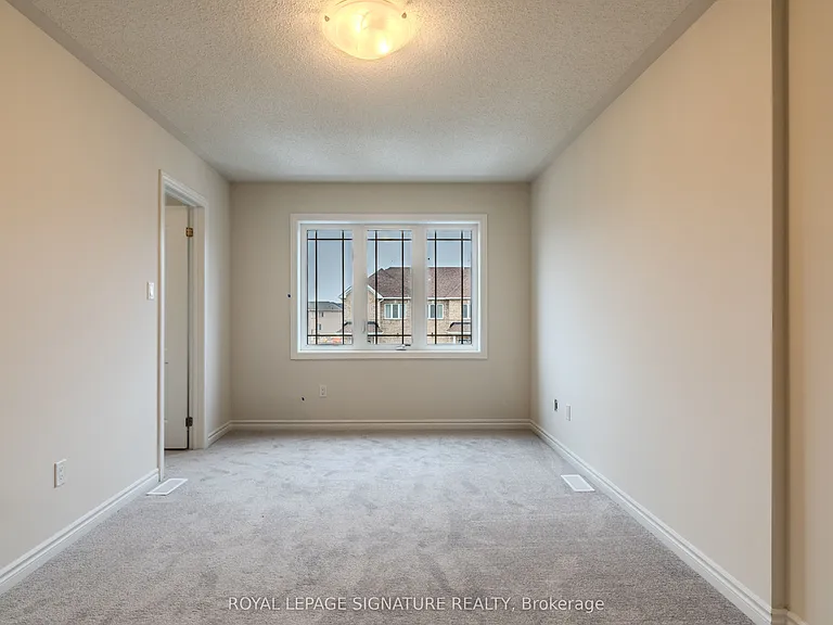 56 Baker St — Photo 17