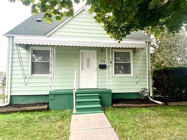1st image of 1705 London Ave