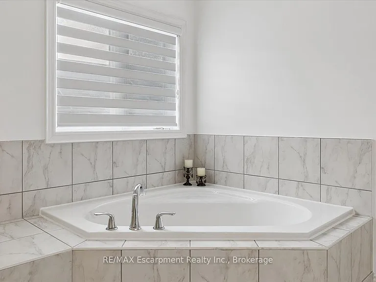 2400 Spring Meadow Way — Photo 29