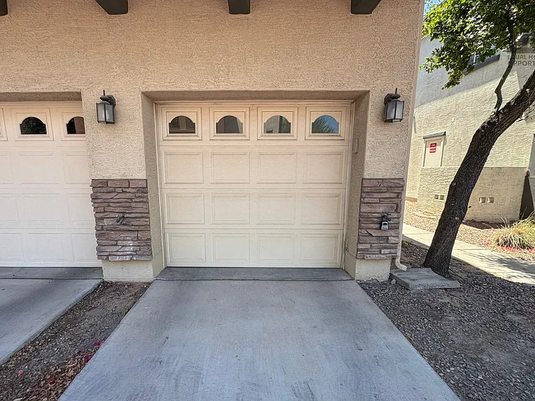 2727 N Price Rd #6 — Photo 23