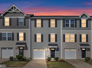 35205 Sara Ct, Locust Grove, VA 22508