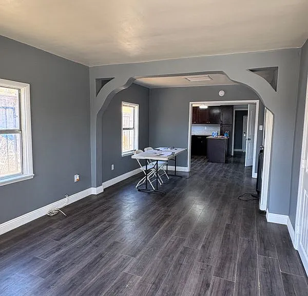 551 Roberds Ave N — Photo 3