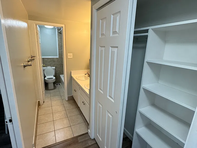 701 E Bayaud Ave #9 — Photo 15