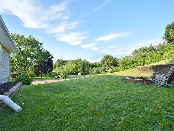 5th image of 3505 Brookview Dr