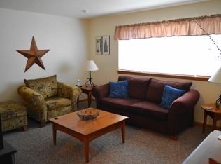 W169N8916 Hoyt Dr APT 2, Menomonee Falls, WI 53051