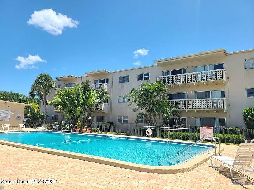 1st image of 223 Columbia Dr APT 311