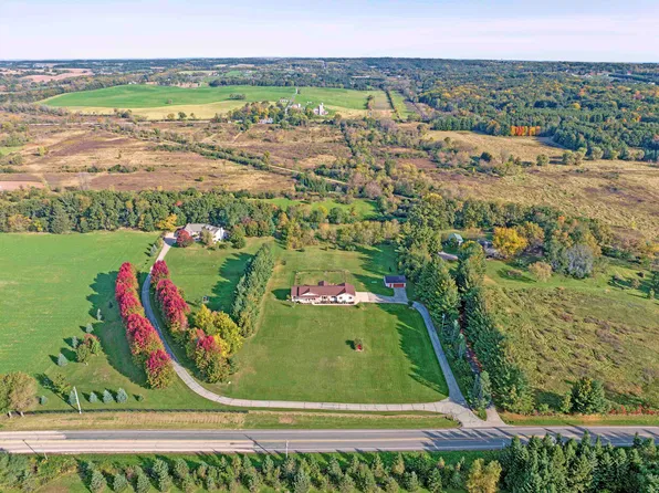 7920 County Road Pd, Verona, WI 53593