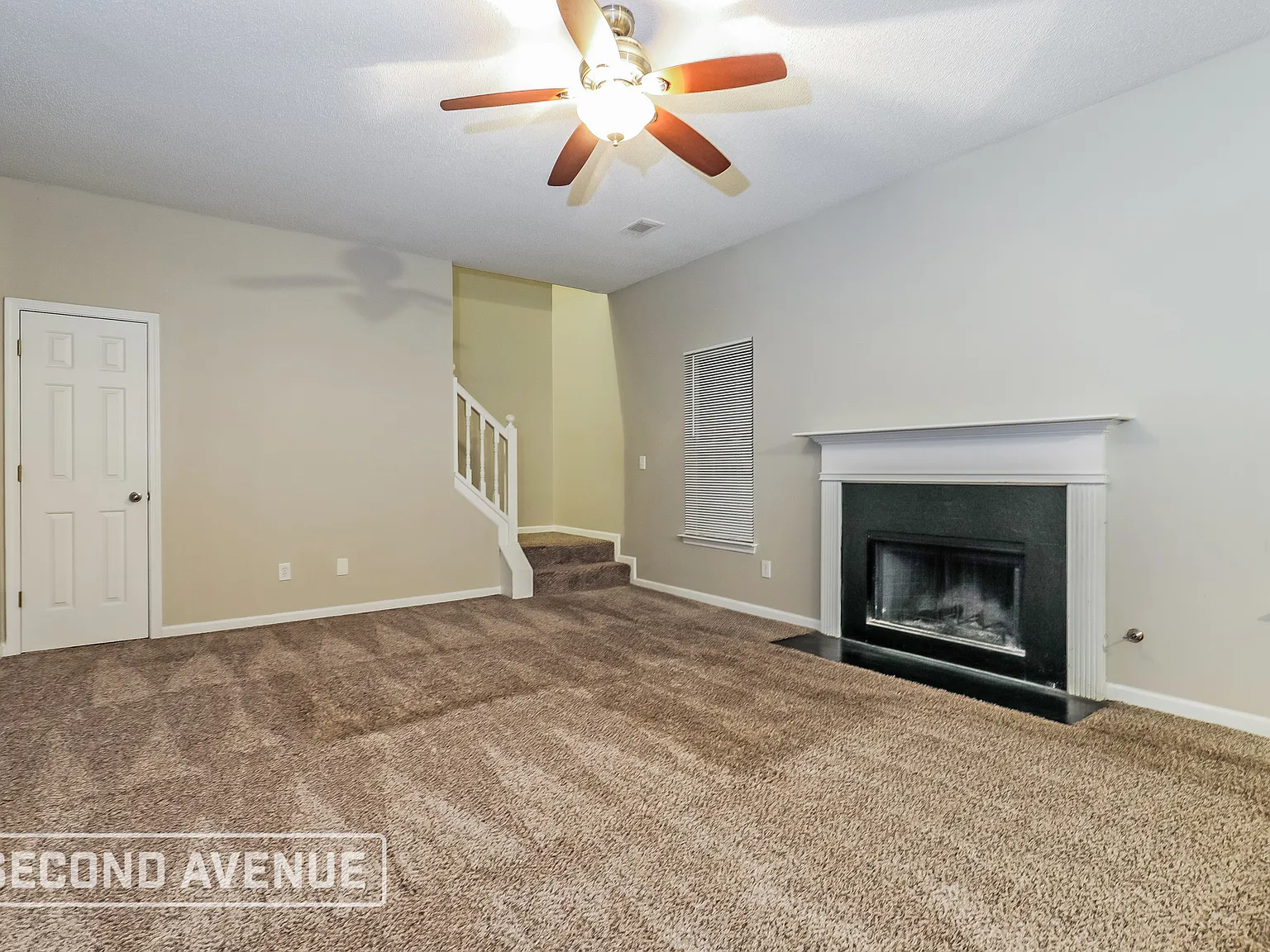 5 bed, 3.0 bath, 3340 sqft, $2,469 — Photo 3