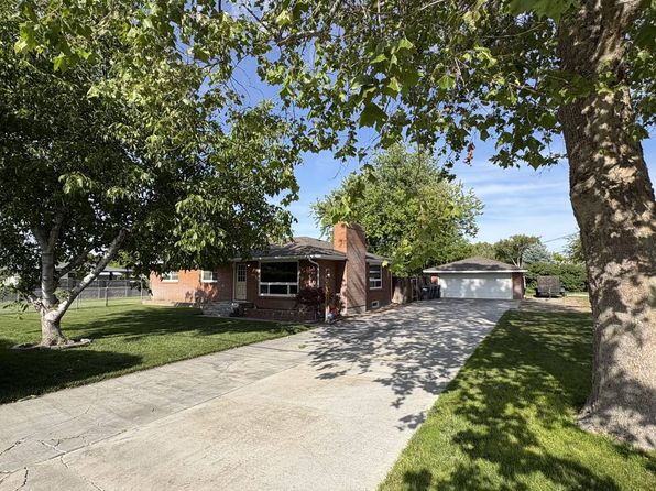 821 N Road 48