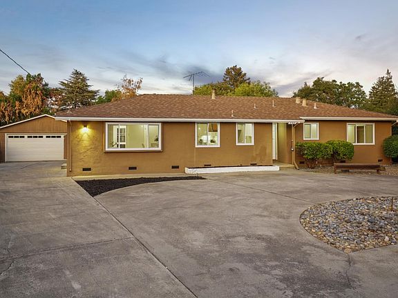 3rd image of 4368 Miller Ct