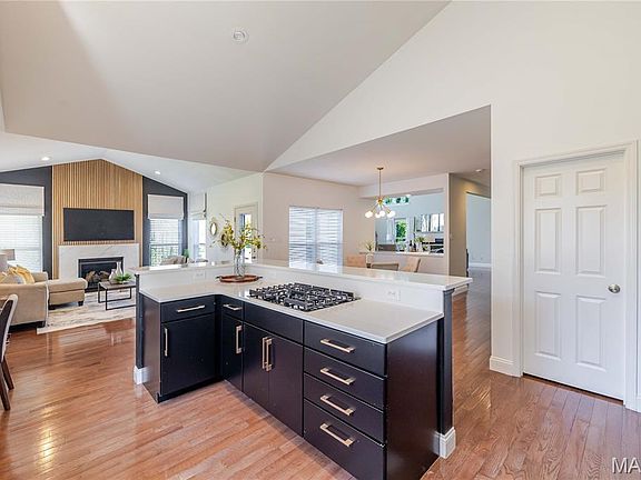 4th image of 11 Orchard Trace Ln