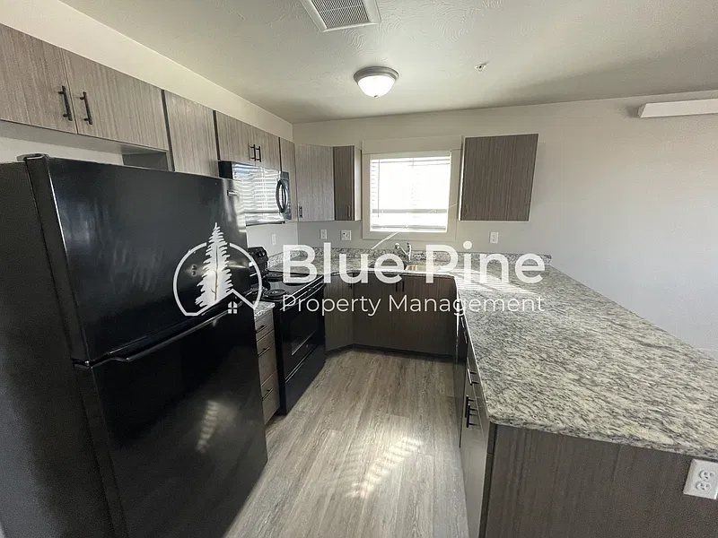 3 bed, 2.0 bath, 1250 sqft, $1,250 — Photo 4