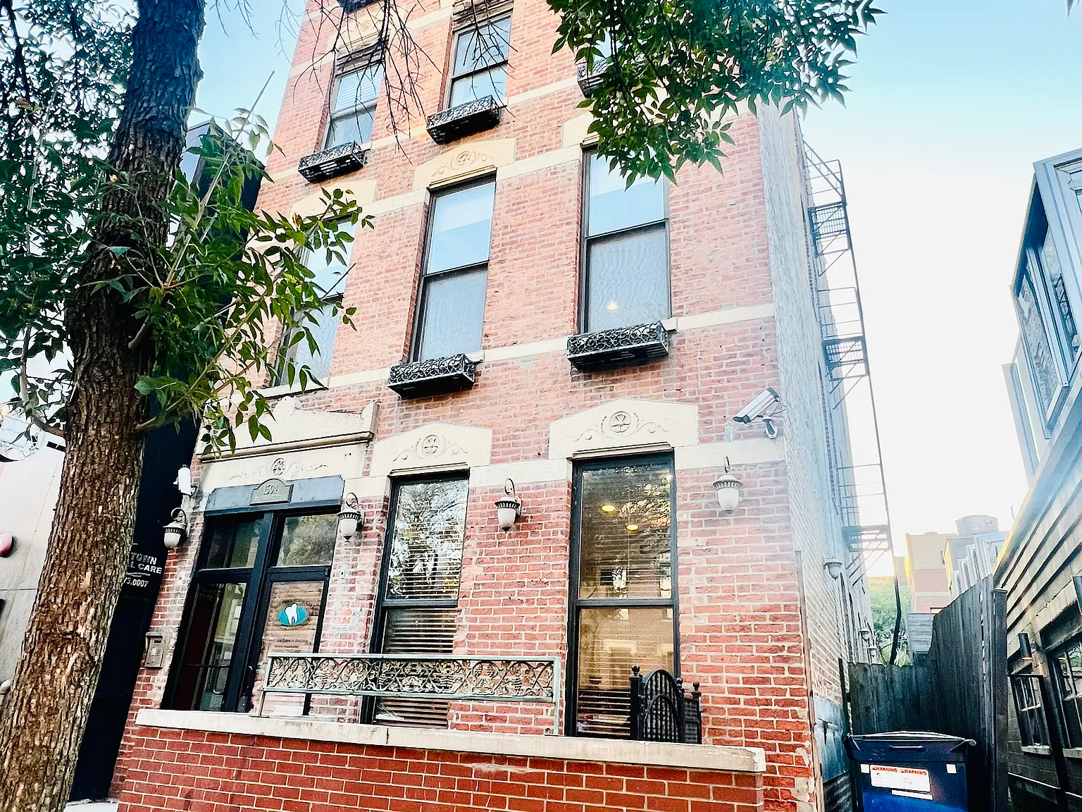 2 bed, 1300 sqft, $3,500 — Photo 2