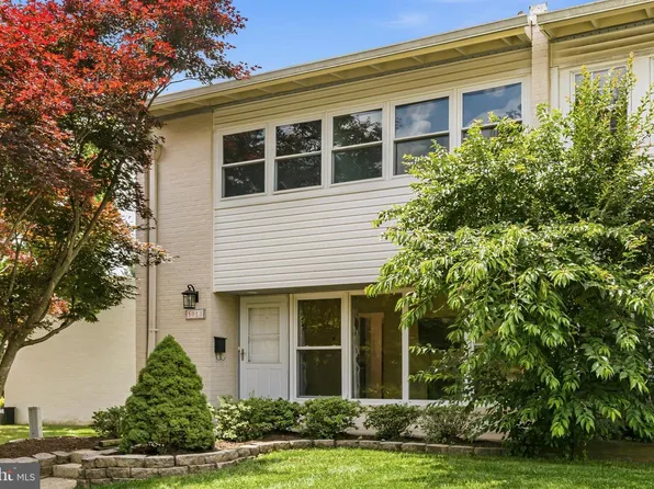 5013 Americana Dr, Annandale, VA 22003