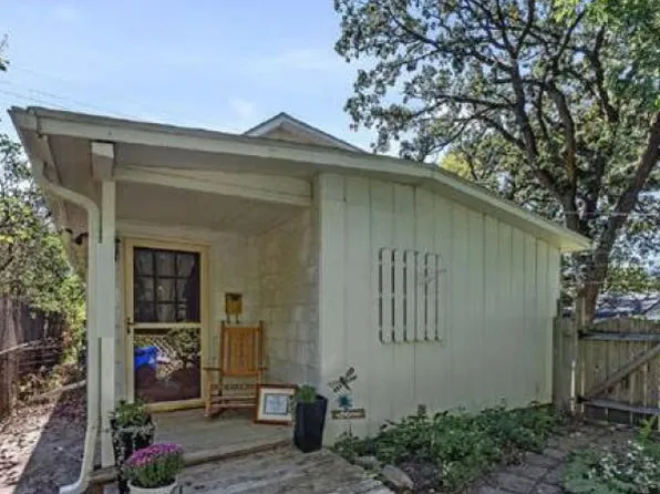 1730 Hubbard Ave, Saint Paul, MN 55104