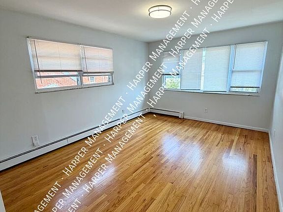5th image of 91 Hamilton Ave #18