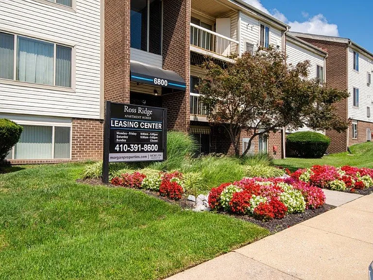 Ross Ridge Apartment Homes — Photo 21